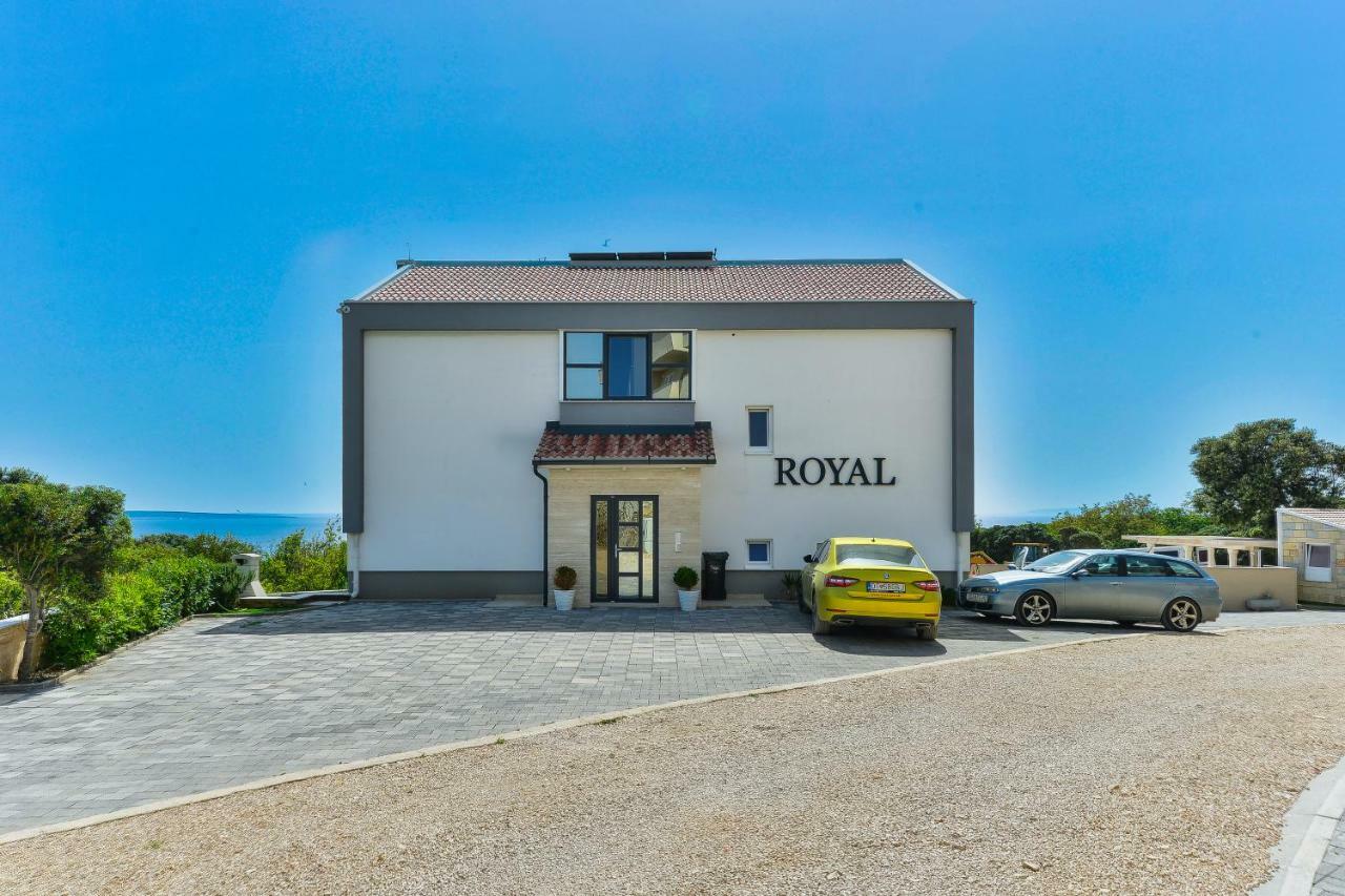 Royal Apartments Novalja Zewnętrze zdjęcie